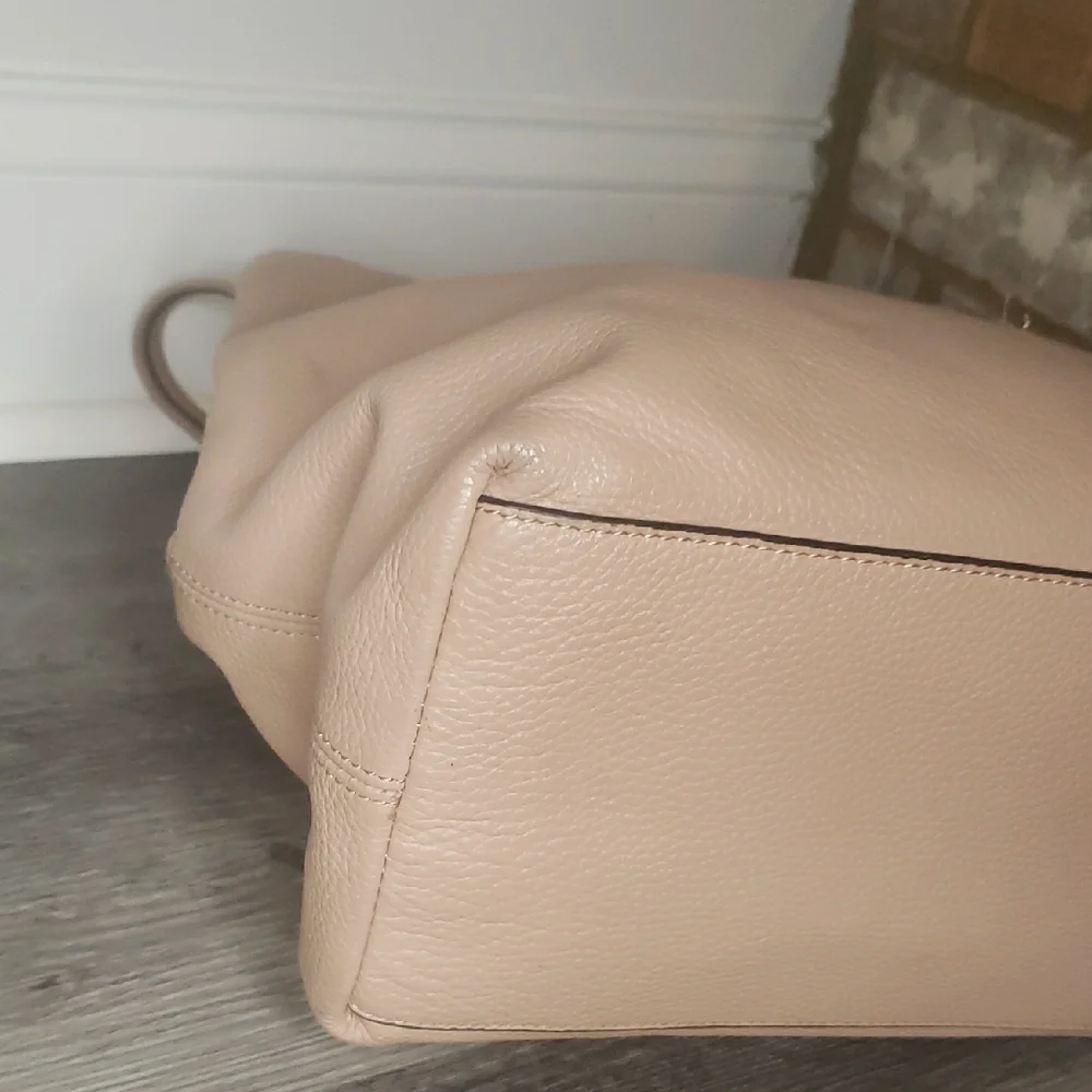 Vince Camuto Tan Leather Tote Bag - Picture 7 of 16